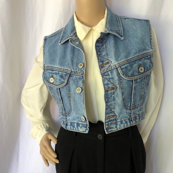 Vintage Jackets & Blazers - $10 or FREE in bundle VINTAGE cropped denim vest